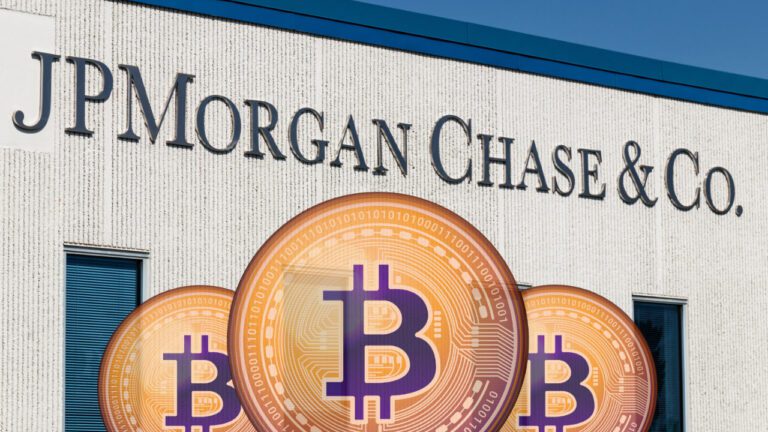 JPMorgan: Các nhà đầu tư tổ chức bán phá giá vàng cho Bitcoin vì coi nó là biện pháp phòng ngừa lạm phát tốt hơn