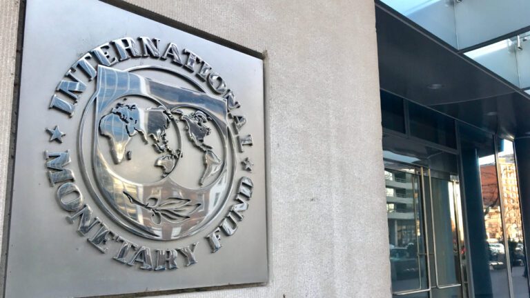 IMF nói với El Salvador: Chi phí thực hiện đấu thầu hợp pháp Bitcoin vượt quá lợi ích tiềm năng