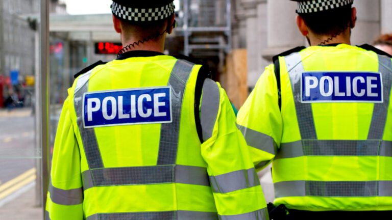 Cảnh sát Vương quốc Anh trả lại 5,4 triệu đô la cho các nạn nhân gian lận tiền điện tử